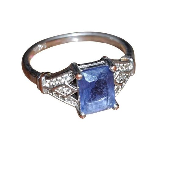 Sterling Silver Purple Stone Ring Size 7 - Picture 1 of 5